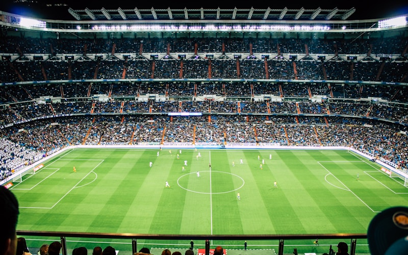 意甲联赛AC米兰主场比赛现场球迷热烈助威盛况